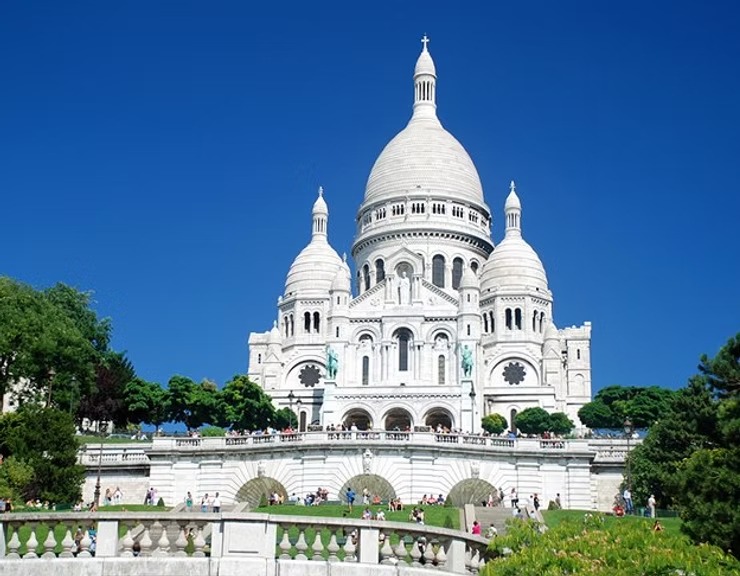 Montmartre and Sacré-Cœur basilica, Paris, France