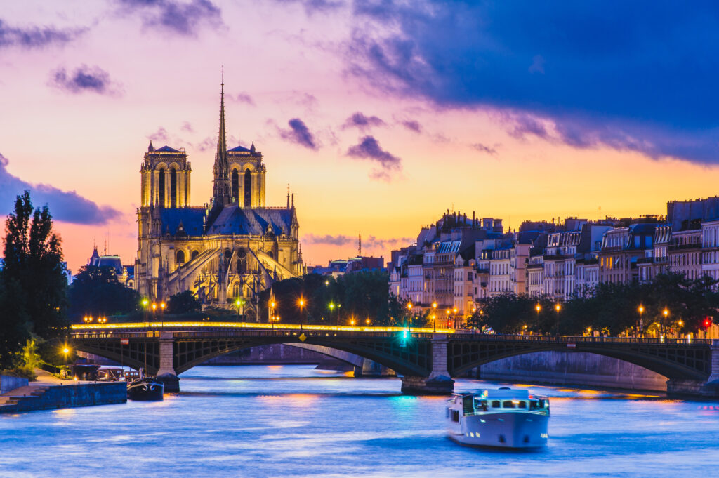 Notre-Dame Cathedral view from a private luxury boat tour - Winter Romance in Paris